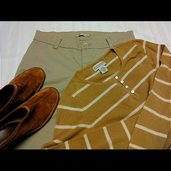 Banana Republic - NWOT Long sleeve stripes - Picture 3 of 3