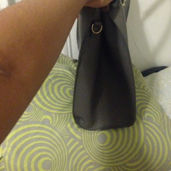 H&m grey bag NO TRADE - Picture 4 of 4