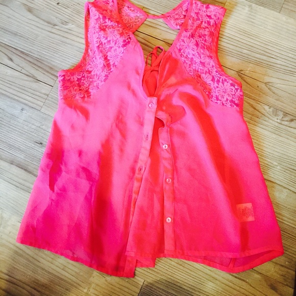 Very cute summer top!