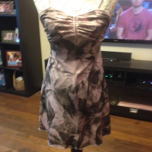 Hot Topic Dresses & Skirts - 💙 Hot topic summer tie dye dress