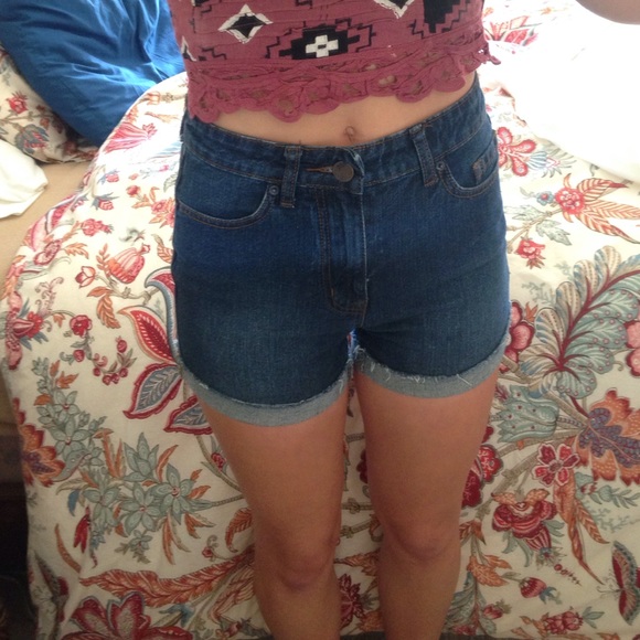 BDG High Rise Shorts - Picture 4 of 4