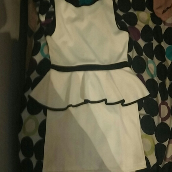 Peplum dress - Picture 2 of 2