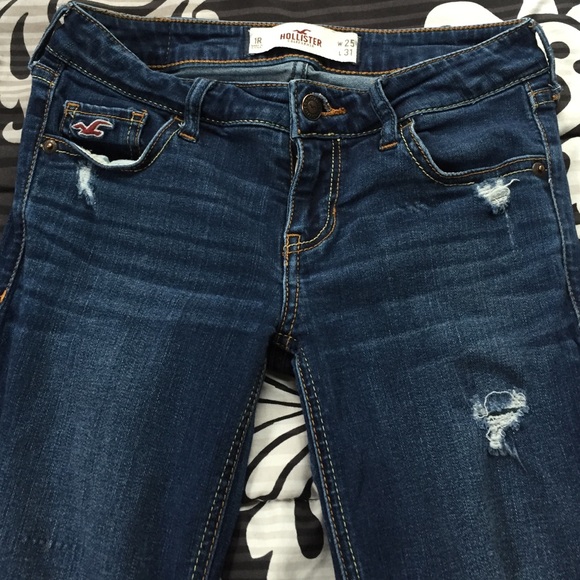Lightly distressed hollister skinny jeans.