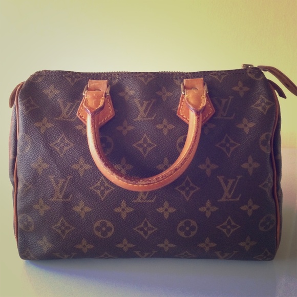 Louis Vuitton Handbags - SOLD Louis Vuitton Speedy 25