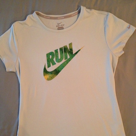 Nike DriFit women's short-sleeved running shirt - Picture 1 of 1