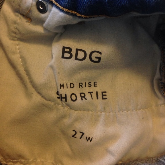 BDG Mid Rise Short - Picture 3 of 3