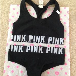 NWT Pink Logo Sports Bra and Cheekster in Black❤️