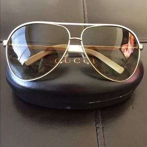 Gucci Aviator Gold/White Sunglasses with Top Bar☀️