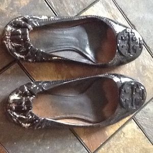 DAMAGED Tory Burch  Revas