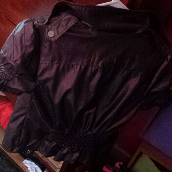 Leather jacket - Picture 2 of 3