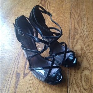 🌟 SALE 🌟Strappy black heels