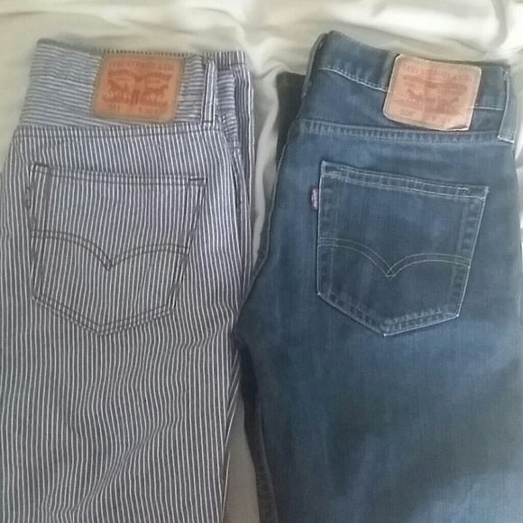 Two pair of used Levis one 32/30 & the other 30/30
