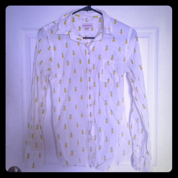 Never worn! White pineapple print button up
