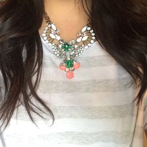 Super cute bib necklace!