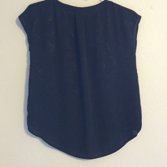 GOLD & BLACK TOP - Picture 3 of 3