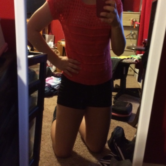 Cute shirt - Picture 2 of 3