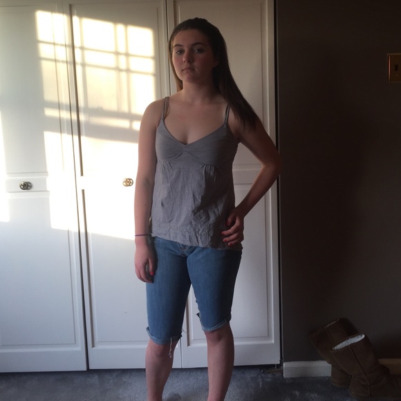 Light grey tank