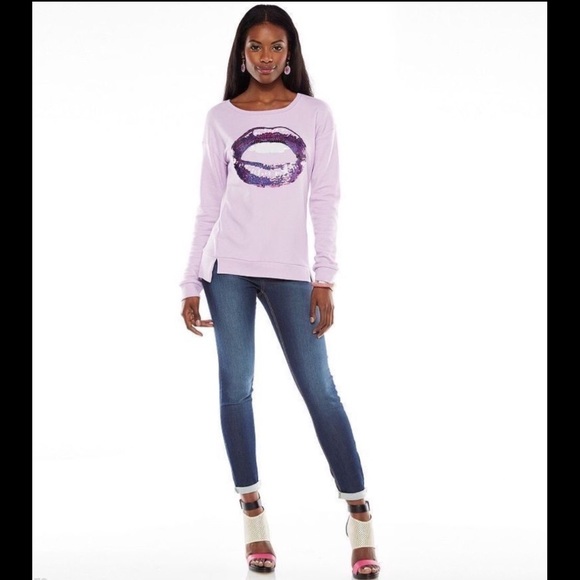 Juicy Couture Purple Sequin Lips Sweatshirt NWT - Picture 3 of 3