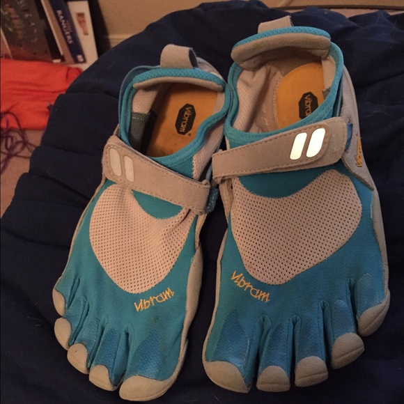 Virbam Five Finger Shoes Women's size 41 (sz 9.5)