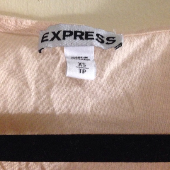 Express Pink Ruffles Top - Picture 2 of 3