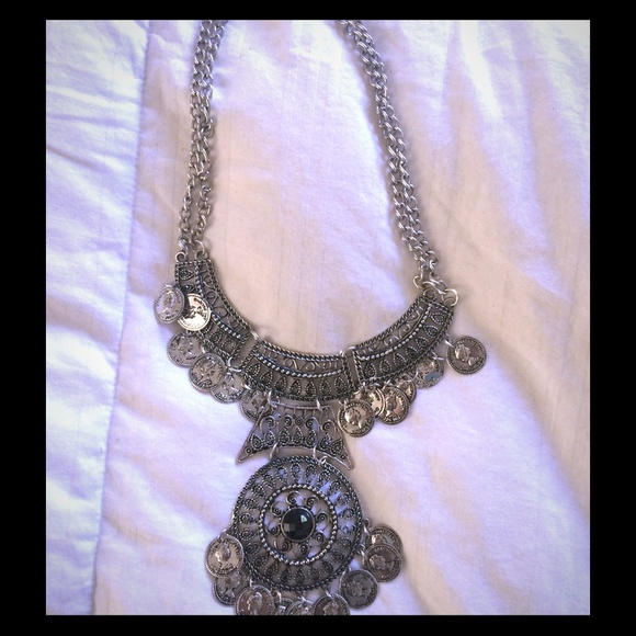 Free people necklace