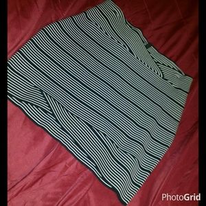 Black & White stripe fitted skirt
