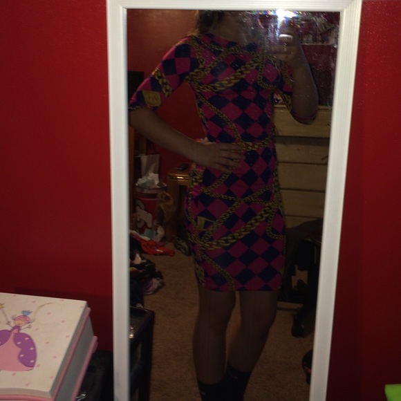 Fun party dress - Picture 3 of 3