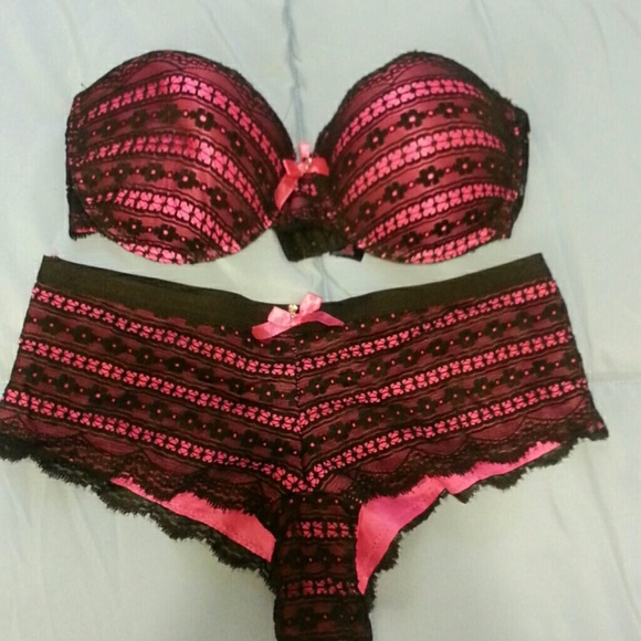 Bra and panties set