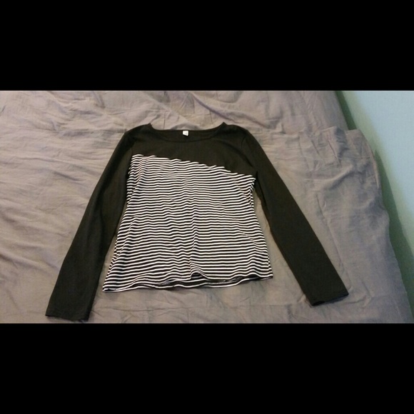 BRAND NEW Womens striped long sleeve