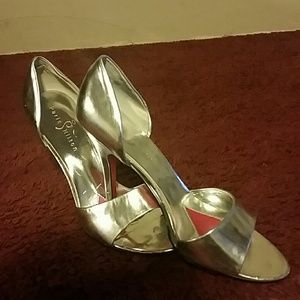 Sliver heels
