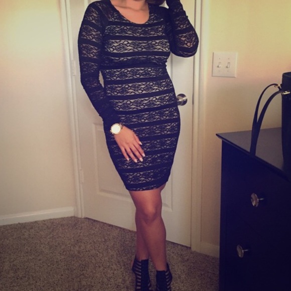 Beautiful black and beige bebe dress (price FIRM) - Picture 4 of 4