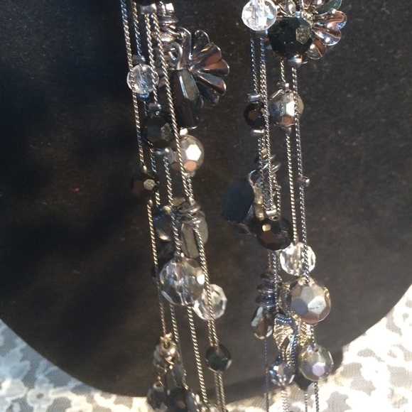 Long earrings - Picture 2 of 3