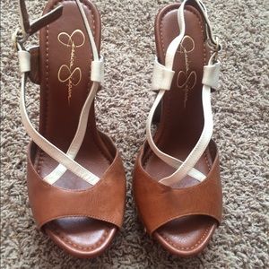 Jessica Simpson brown heels never worn size 7 1/2