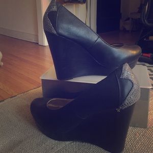 Black platform wedge Seychelles