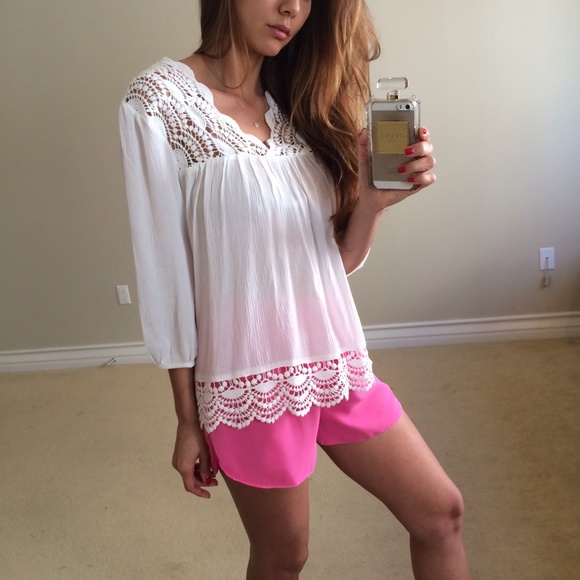 • SOLD • White Summer Blouse L - Picture 3 of 4