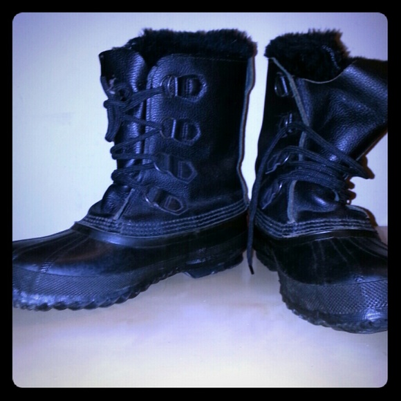 Black SOREL boots