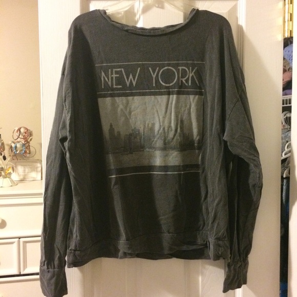 Brandy Melville New York Long Sleeve Top