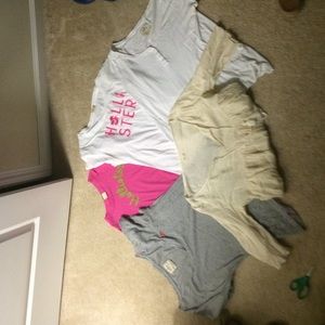 Four short sleeve hollister shirts&sleeved tshirt