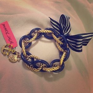 Gorgeous authentic Betsey Johnson bracelet