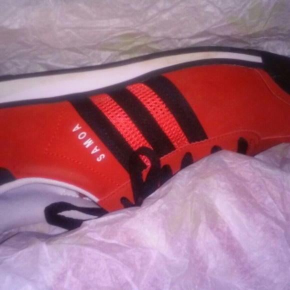 Adidas Originals - Picture 1 of 4
