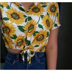 AA Sunflower Tie Crop Top