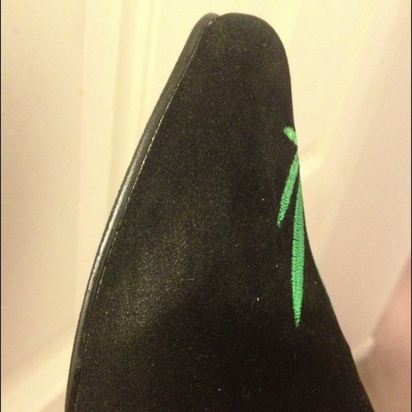 βSOLDβ YRU Velvet Plant Loafers - Picture 4 of 4