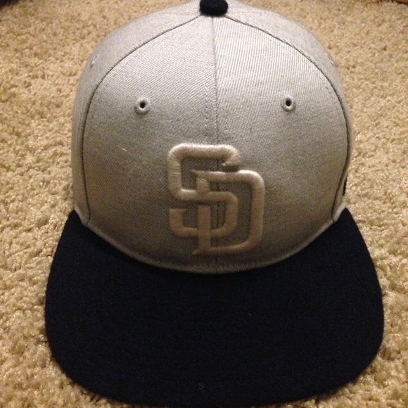 SAN DIEGO PADRES SNAPBACK