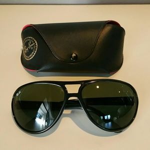 SOLD! Ray Ban sunglasses with case