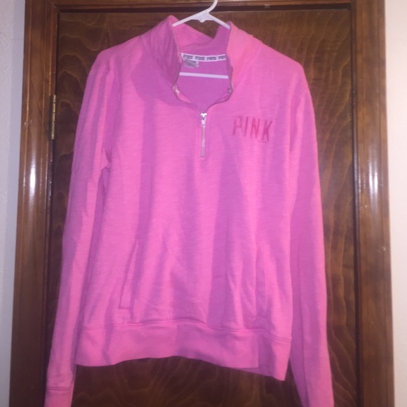 **TRADED**VS Pink half zip sweatshirt