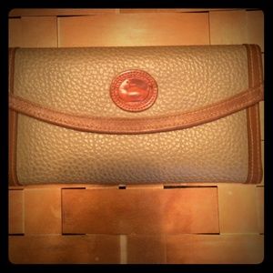 Dooney and Bourke wallet