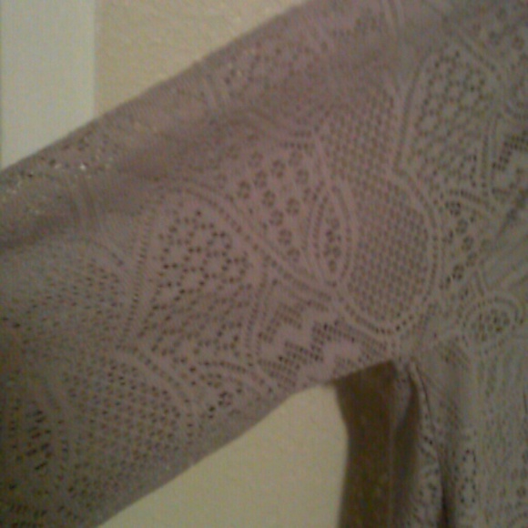 Large see through top - Picture 2 of 4