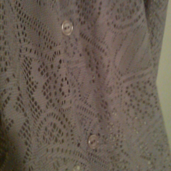 Large see through top - Picture 3 of 4