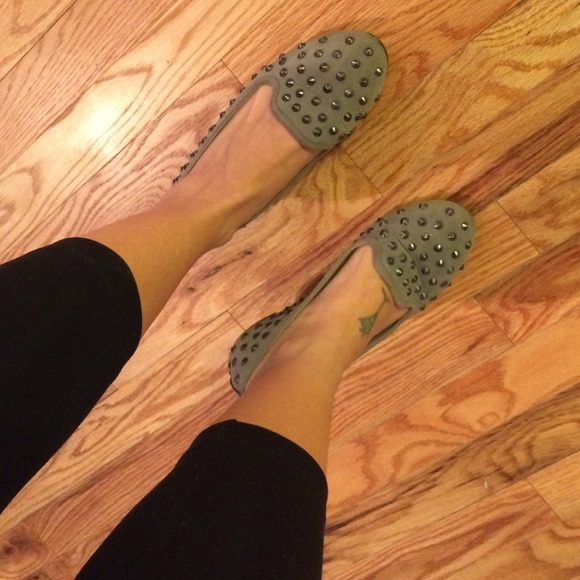 Nine West Spikes Flats