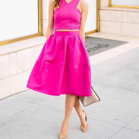 Express Dresses & Skirts - 🎉HOST PICK 🎉Pink Midi Skirt from Express